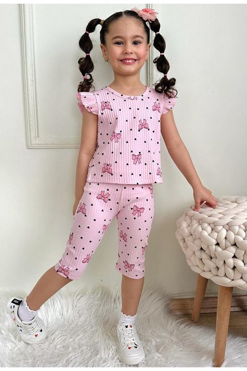 PJKSKT Fiyonk Desen Pembe Fitilli Kumaş Fırfırlı Kollu Kaprili Kız Çocuk Kısa Kol Takım 7642-P