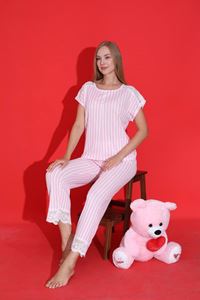 MLALE Pembe Çizgili Fitilli İnce Raporlu Kumaş Kol ve Paça Dantelli Kısa Kollu Bayan Pijama Takımı 4064-B